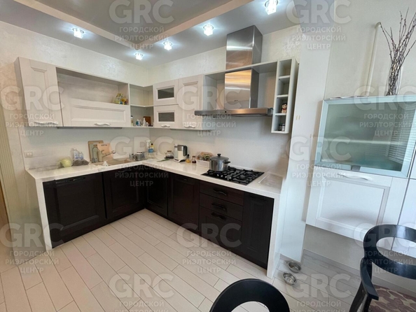 
   Продам 3-комнатную, 78 м², Богдана Хмельницкого ул, 8

. Фото 1.