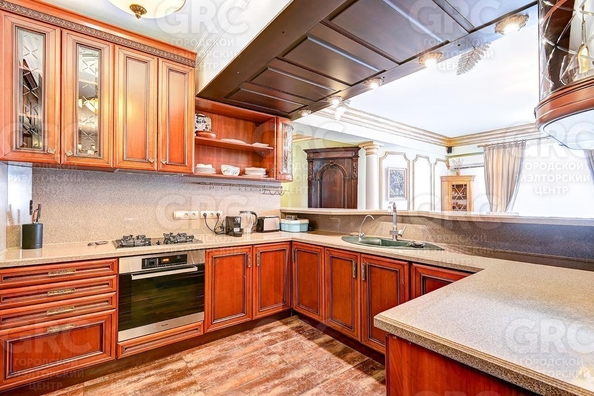 
  Продается 3-комн. квартира, 110 м², Пирогова ул, д. 40А
. Фото 4.