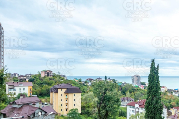 
   Продам 1-комнатную, 35 м², Виноградная ул, 224/1

. Фото 9.