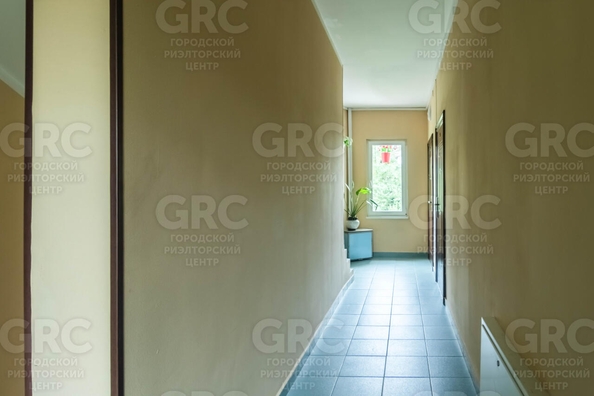 
   Продам 1-комнатную, 35 м², Виноградная ул, 224/1

. Фото 12.