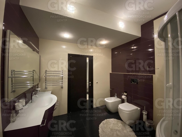 
   Продам дом, 500 м², Сочи

. Фото 24.