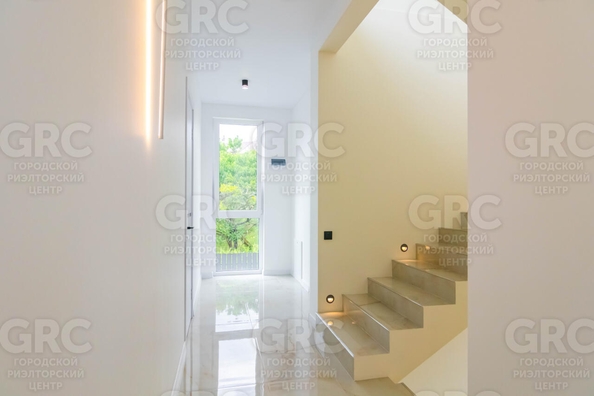 
   Продам дом, 200 м², Сочи

. Фото 32.