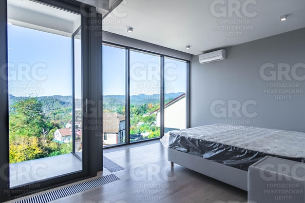 
   Продам коттедж, 185 м², Сочи

. Фото 2.