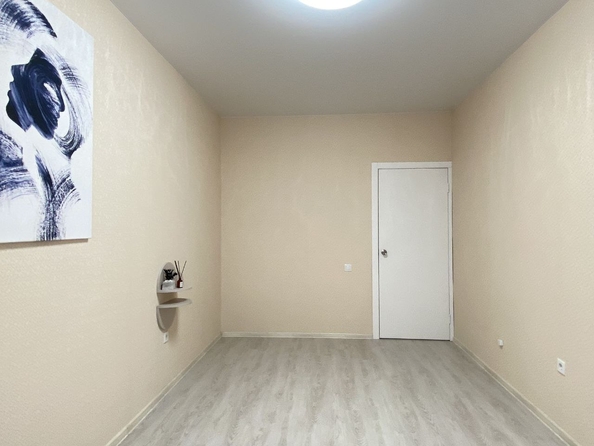 
   Продам 2-комнатную, 65 м², Позднякова ул, 2 к12

. Фото 3.