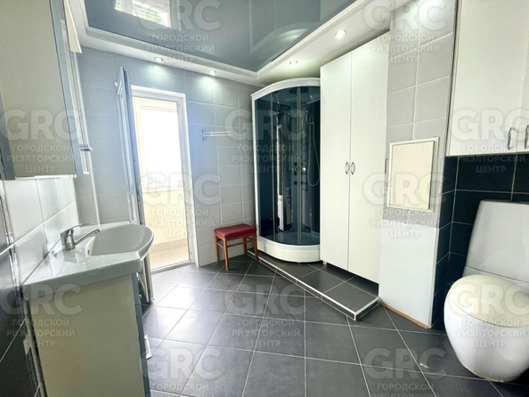 
  Продается 3-комн. квартира, 76.5 м², Пластунская ул, д. 177
. Фото 10.