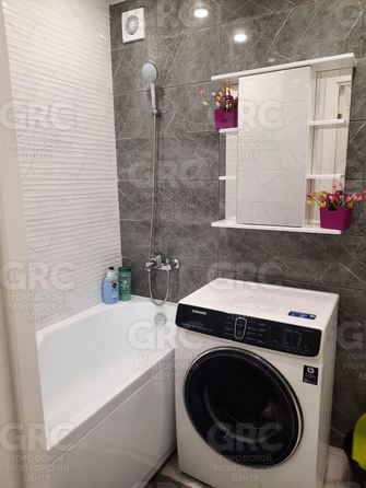 
   Продам 2-комнатную, 54 м², Виноградная ул, 152

. Фото 10.