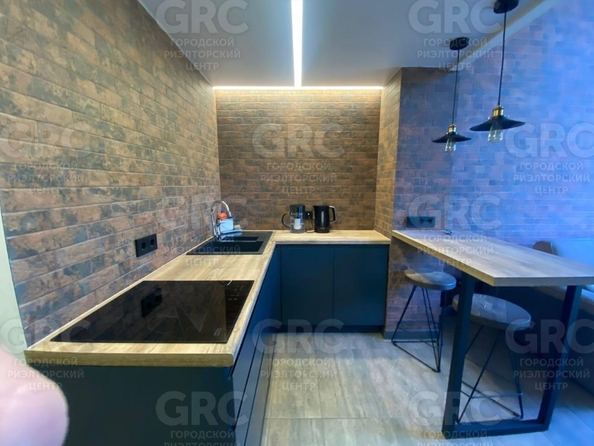 
   Продам 1-комнатный апартамент, 28 м², Виноградная ул, 207

. Фото 8.
