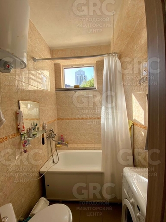 
  Продается 1-комн. квартира, 32 м², Виноградная ул, д. 121
. Фото 12.