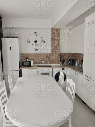 
  Продается 3-комн. квартира, 55.4 м², Учительская ул, д. 33
. Фото 4.