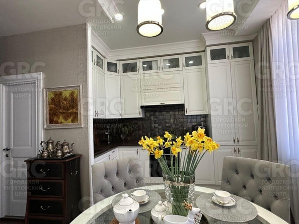 
  Продается 4-комн. квартира, 100 м², Советская ул, д. 57
. Фото 3.