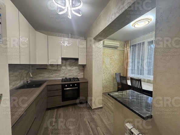 
  Продается 2-комн. квартира, 58 м², Санаторная ул, д. 23а
. Фото 8.