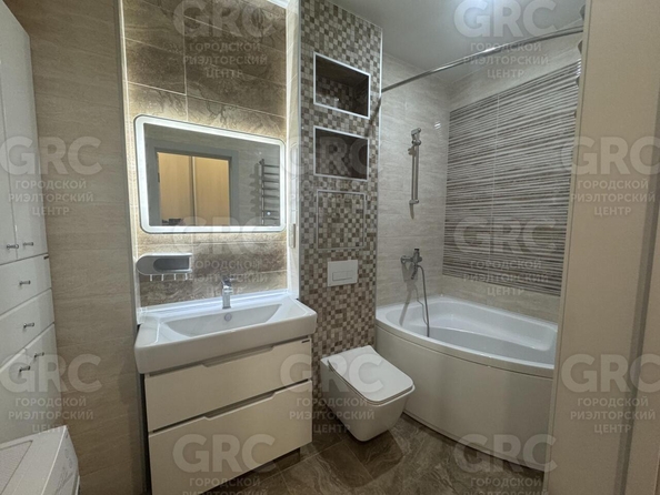 
  Продается 2-комн. квартира, 58 м², Санаторная ул, д. 23а
. Фото 9.