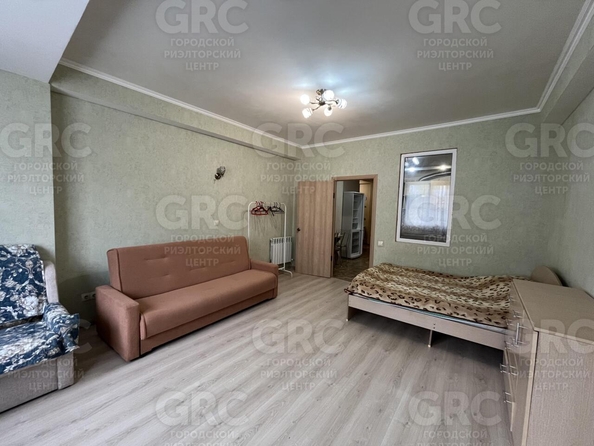 
   Продам 1-комнатную, 51 м², Плеханова ул, 53/16

. Фото 2.