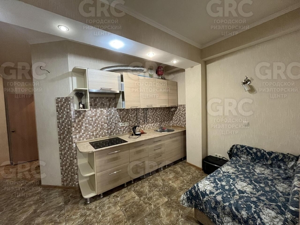 
   Продам 1-комнатную, 51 м², Плеханова ул, 53/16

. Фото 3.