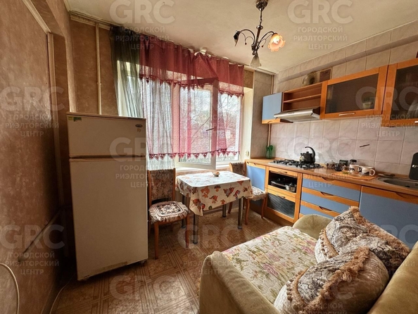 
  Продается 2-комн. квартира, 55 м², Альпийская ул, д. 15
. Фото 1.