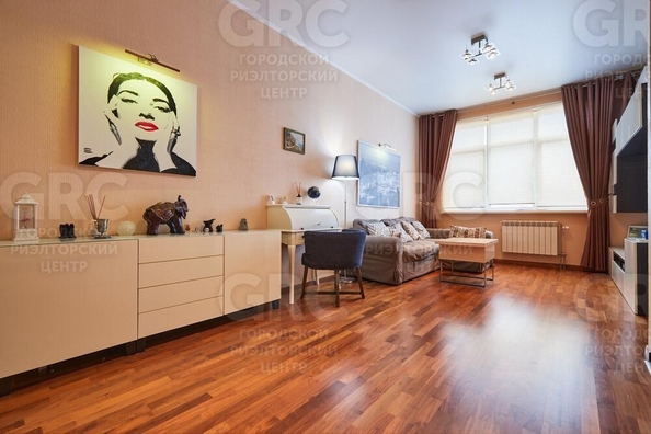 
  Продается 2-комн. квартира, 62 м², Воровского ул, д. 41
. Фото 2.