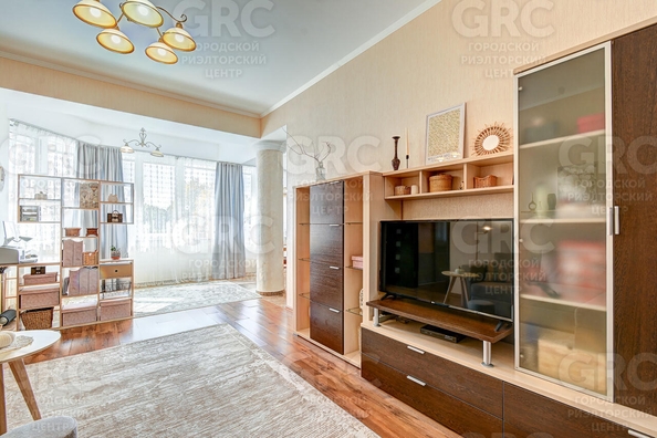 
  Продается 2-комн. квартира, 100 м², Рахманинова пер, д. 44
. Фото 2.