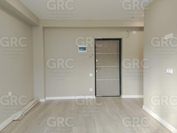 
  Продается апартамент, 27.6 м², Южно-российская (Адлерский р-н) ул, д. 17/1
. Фото 2.