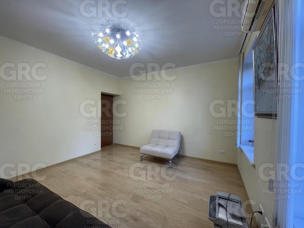 
  Продается 2-комн. квартира, 60 м², Конституции СССР ул, д. 22
. Фото 7.