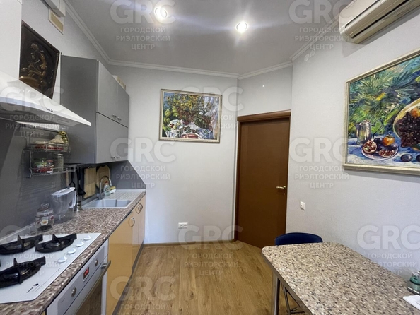 
  Продается 2-комн. квартира, 60 м², Конституции СССР ул, д. 22
. Фото 11.