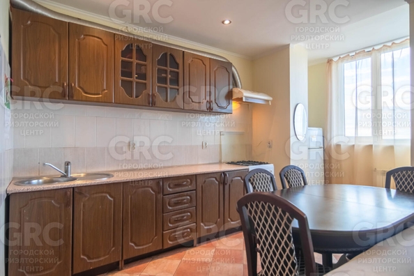 
  Продается 2-комн. квартира, 64 м², Пирогова ул, д. 6к2
. Фото 5.