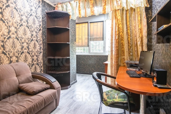 
  Продается 3-комн. квартира, 100 м², Грибоедова ул, д. 30
. Фото 13.