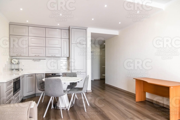 
  Продается 1-комн. квартира, 71 м², Прозрачная (Лазурный берег кв-л) ул
. Фото 3.