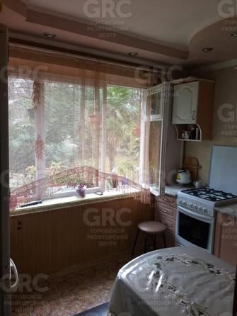 
  Продается 2-комн. квартира, 53 м², Туапсинская ул, д. 43
. Фото 5.