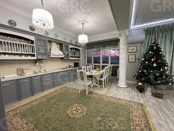 
  Продается 2-комн. квартира, 108 м², Анапская ул, д. 3/12
. Фото 1.