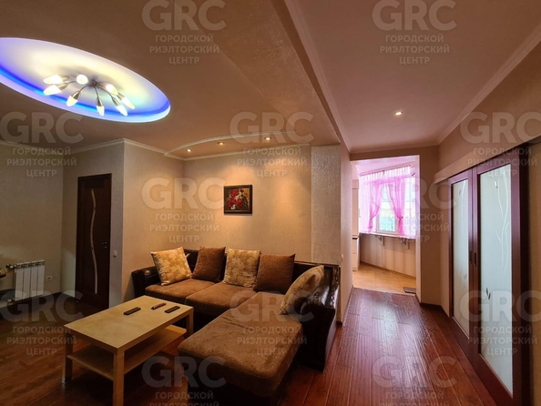 
  Продается 2-комн. квартира, 68.9 м², Клубничная ул, д. 88
. Фото 3.