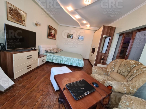 
  Продается 2-комн. квартира, 68.9 м², Клубничная ул, д. 88
. Фото 7.