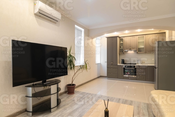 
  Продается 2-комн. квартира, 46 м², Пирогова ул, д. 50
. Фото 2.
