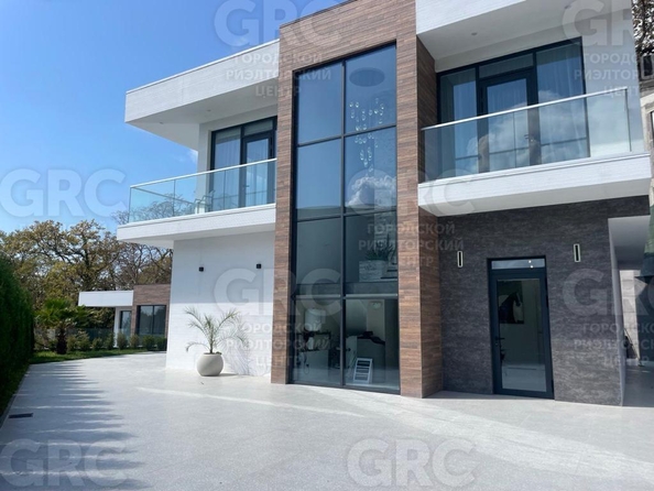 
   Продам коттедж, 203.6 м², Сочи

. Фото 2.