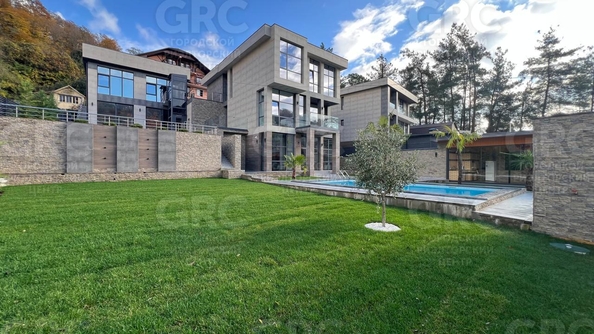 
  Продается дом, 396 м², Сочи
. Фото 2.
