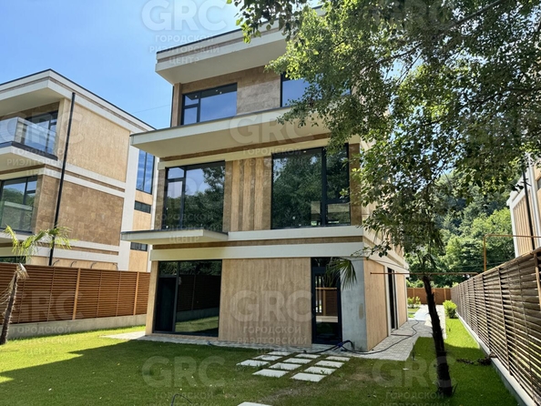 
  Продается дом, 310 м², Сочи
. Фото 1.