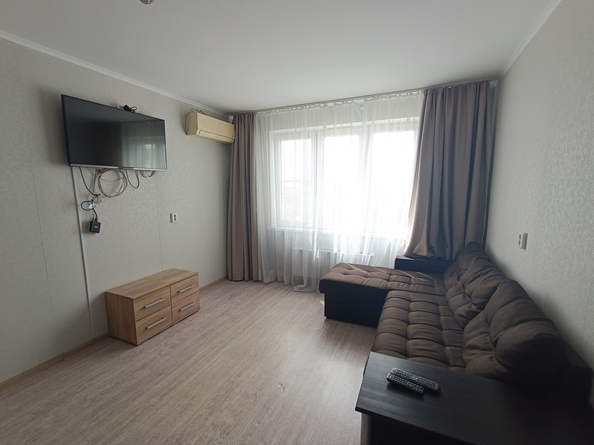 
   Продам 1-комнатную, 42 м², Ленина ул, 233

. Фото 5.