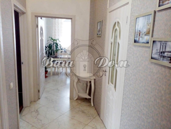 
  Продается 2-комн. квартира, 65.9 м², Суворова ул, д. 27к1
. Фото 8.