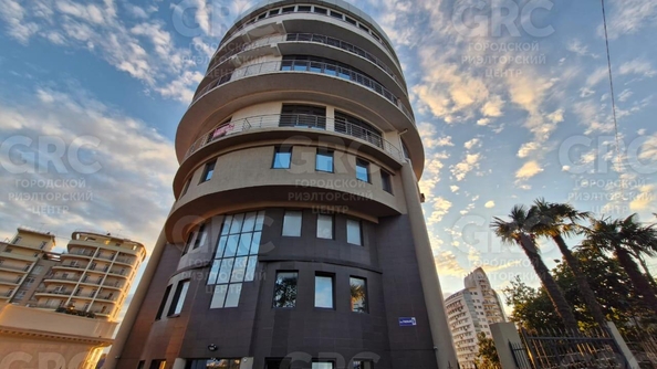 
  Продается 2-комн. квартира, 38 м², Горный пер, д. 5
. Фото 1.