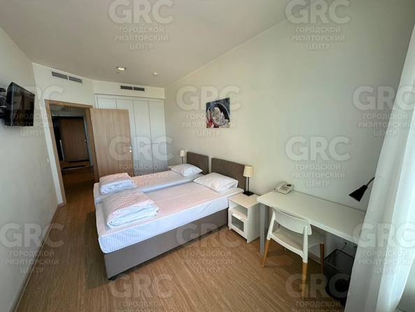 
  Продается 2-комн. квартира, 53 м², Орджоникидзе ул, д. 11/1
. Фото 8.