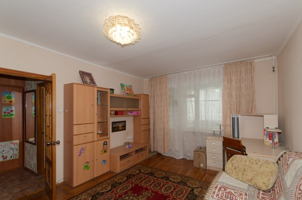
  Продается 2-комн. квартира, 66 м², Крылова ул, д. 81
. Фото 12.