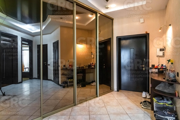 
  Продается 4-комн. квартира, 118.5 м², Виноградная ул, д. 15/1
. Фото 3.