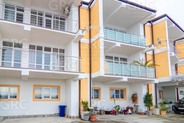 
  Продается 4-комн. квартира, 200 м², Ландышевая ул, д. 77/9
. Фото 1.