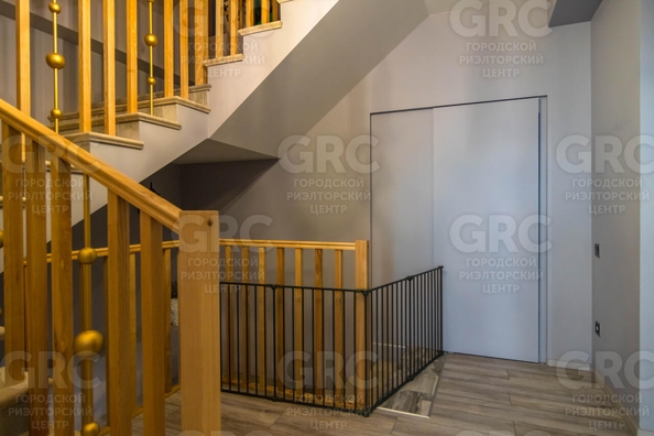 
  Продается 4-комн. квартира, 200 м², Ландышевая ул, д. 77/9
. Фото 18.