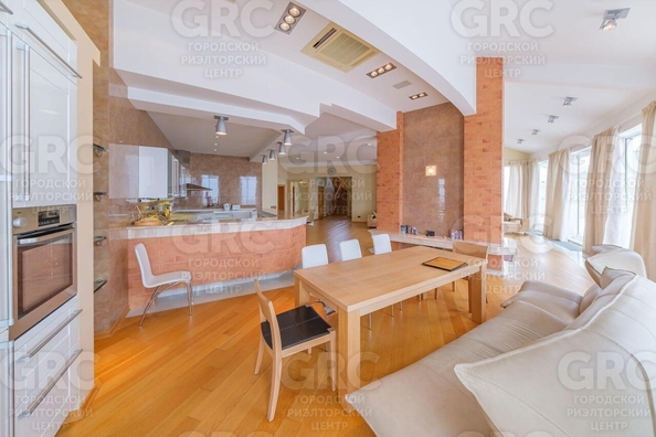 
  Продается студия, 600 м², Депутатская ул, д. 2
. Фото 2.