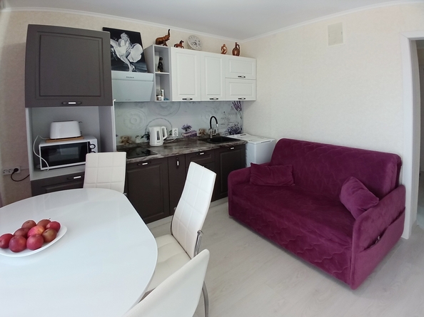 
  Продается 1-комн. квартира, 33 м², Адмирала Пустошкина ул, д. 22с1
. Фото 3.