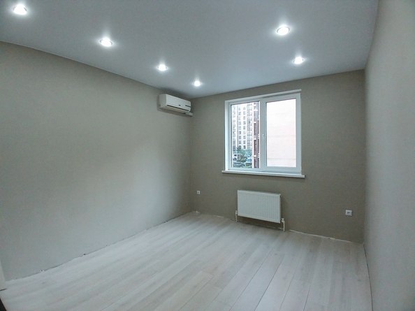 
  Продается 1-комн. квартира, 35 м², Рождественская ул, д. 52
. Фото 1.