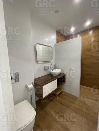 
  Продается 3-комн. квартира, 110 м², Санаторная ул, д. 65/2
. Фото 2.