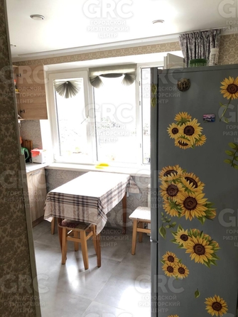 
  Продается 2-комн. квартира, 50.2 м², Батумское шоссе ул, д. 33
. Фото 4.