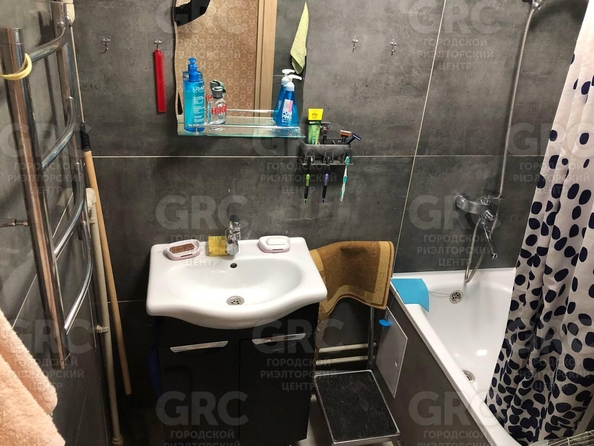 
  Продается 2-комн. квартира, 50.2 м², Батумское шоссе ул, д. 33
. Фото 8.
