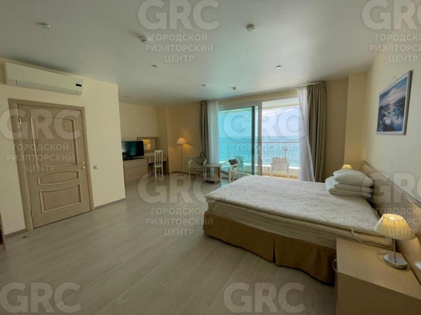 
  Продается 1-комнатный апартамент, 41 м², Черноморская ул
. Фото 4.
